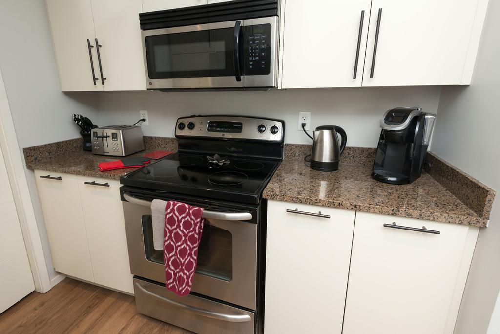 Nova Suites Inc. Halifax Bagian luar foto