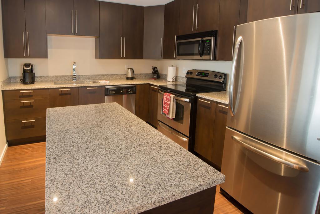 Nova Suites Inc. Halifax Bagian luar foto